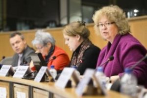 20121204_child_poverty_019_panel_opening-_resized-473d1